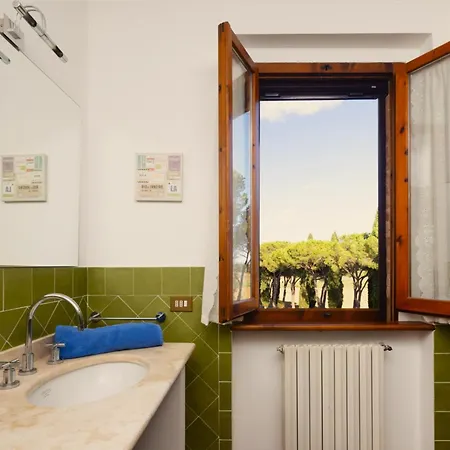 Fattoria Belvedere Alle Vigne By Vacavilla * 西纳伦加